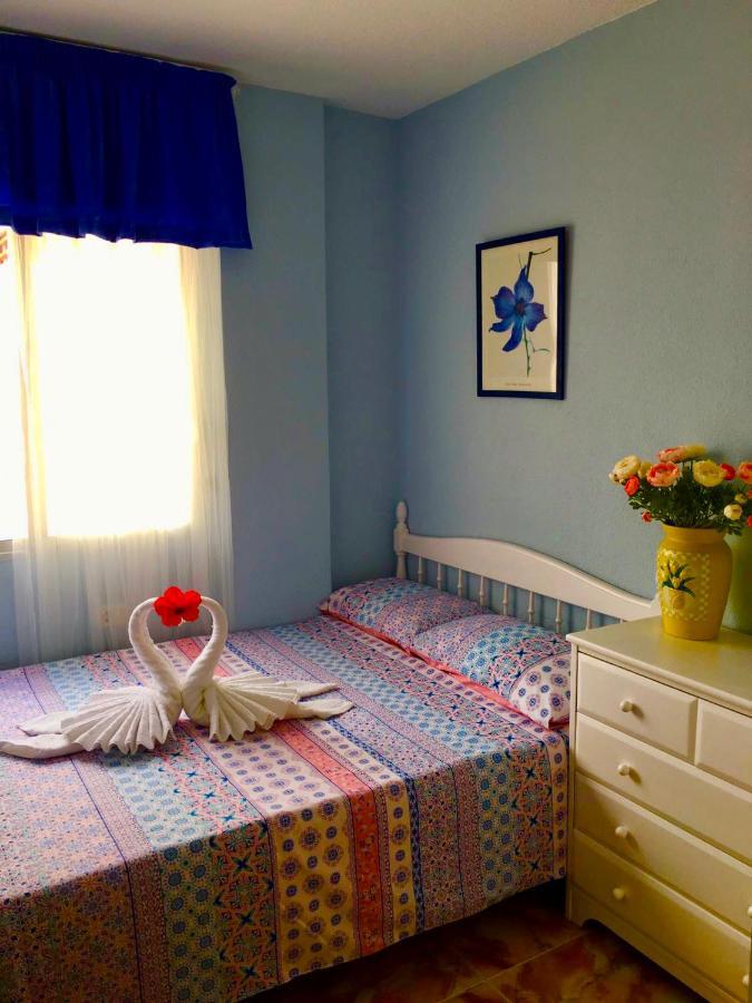 Sea-View Apartment With A Tennis Court 아데제 외부 사진